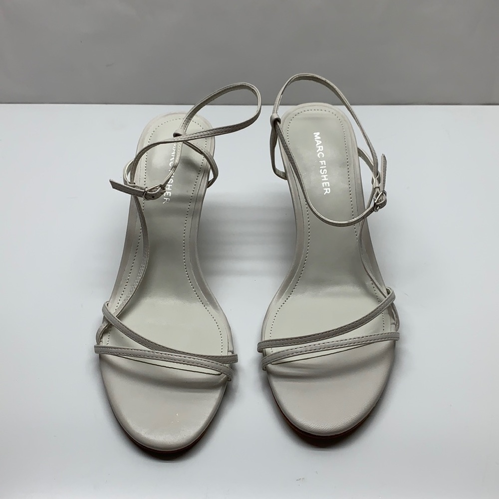 Marc Fisher barely there sandals 8M
